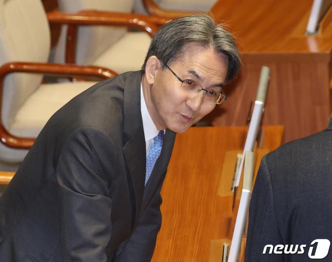 [사진] 민주당 선관위원장 정필모 사퇴…'불공정 여론조사' 논란 여파