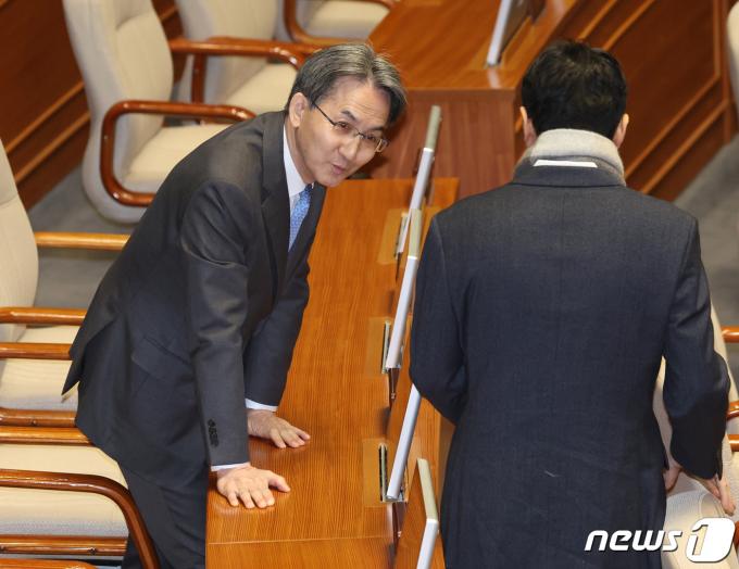 [사진] 민주당 선관위원장 정필모 사퇴