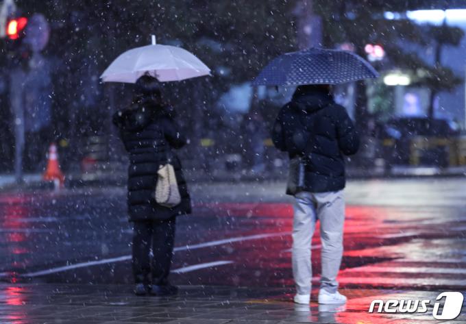 [사진] 대설주의보 내려진 서울