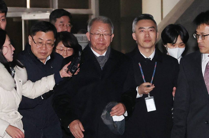 양승태 전 대법원장의 항소심 사건이 대등재판부에서 진행된다. 사진은 지난 1월 서울 서초구 서울중앙지방법원에서 열린 '사법농단 혐의' 1심에서 무죄를 선고 받은 뒤 법원을 나서고 있는 양승태 전 대법원장. /사진= 뉴스1