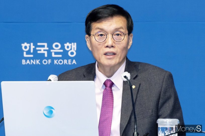 이창용 한국은행 총재가 22일 서울 중구 남대문로 한국은행 별관에서 금융통화위원회 금리 결정에 대한 기자간담회를 갖고 있다./사진=임한별 기자