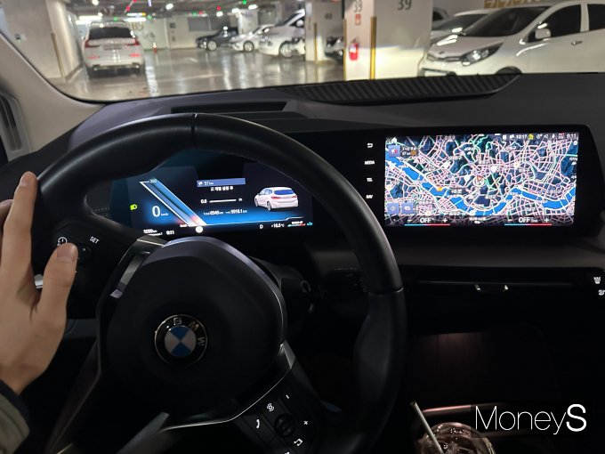 운전석에서 바라본 BMW 뉴 218d 액티브 투어러 내부/사진=장동규 기자