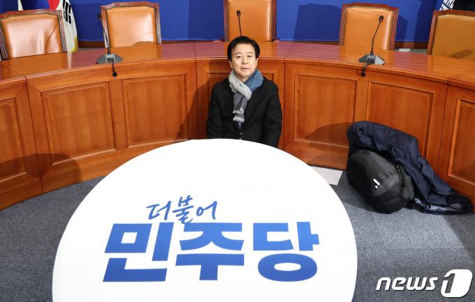 [사진] 노웅래, 대표실 점거 농성