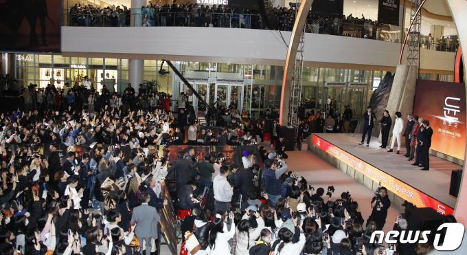 [사진] '듄친자'로 가득한 타임스퀘어