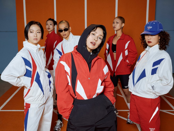 리복(Reebok)이 리복이 앰버서더 이효리와 함께하는 '리얼 레트로 리복'(RE.RE.RE. Real, Retro, Reebok) 브랜드 캠페인을 공개했다. 브랜드 캠페인 화보 이미지. /사진=LF