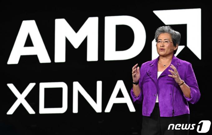 리사 수 AMD 회장이 CES 개막 기조연설을 하고 있다. 2023.1.5/뉴스1 ⓒ News1 임세영 기자