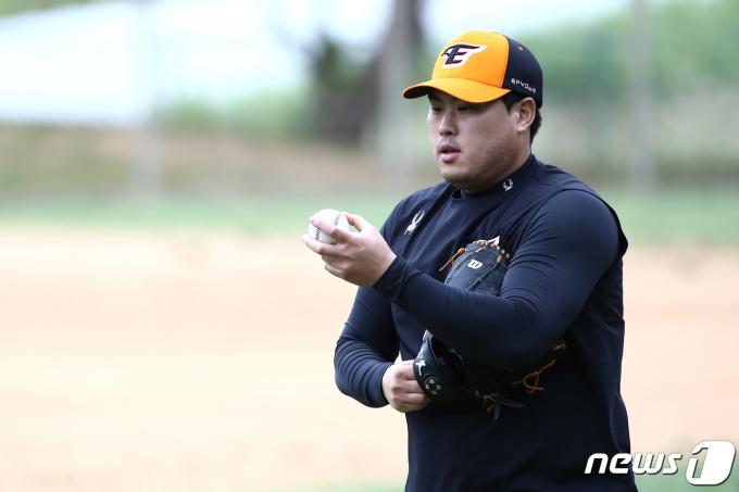 [사진] 친정팀 복귀 류현진 '다시 시작'