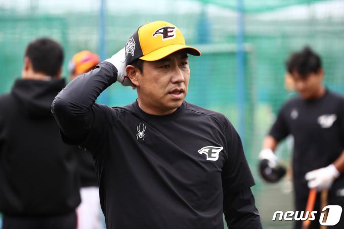 [사진] 스프링캠프 훈련장의 김강민
