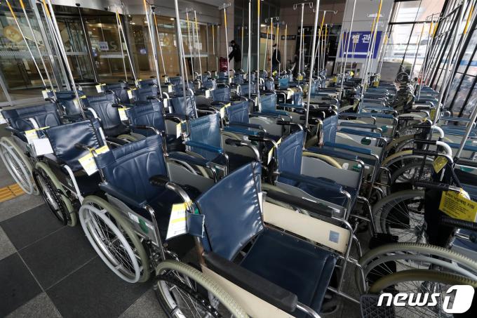 [사진] 의료 정상화는 언제쯤