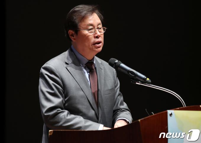 도종환 더불어민주당 의원. 뉴스1 ⓒ News1 구윤성 기자