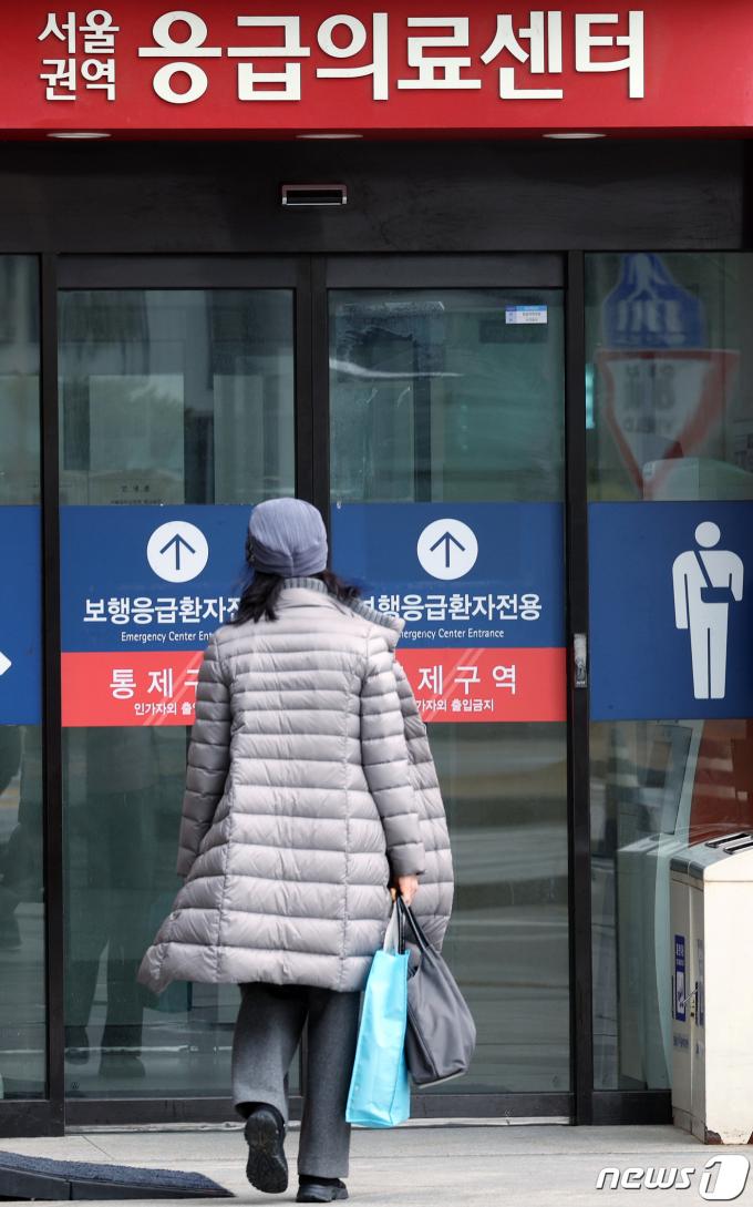 [사진] 전공의 집단행동 엿새째