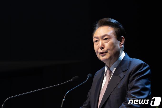 [사진] 3·1절 기념 예배 인사말하는 윤 대통령
