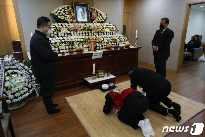 [사진] 고 방영환 씨 장례, 오늘부터 사흘간 엄수