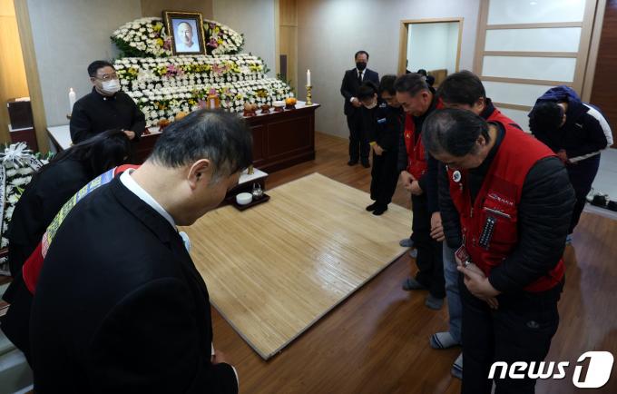 [사진] 고 방영환 씨 장례, 오늘부터 사흘간 엄수