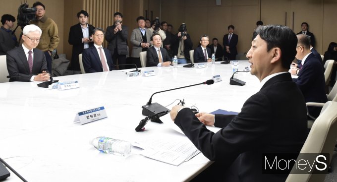 [머니S포토] 안덕근 장관 