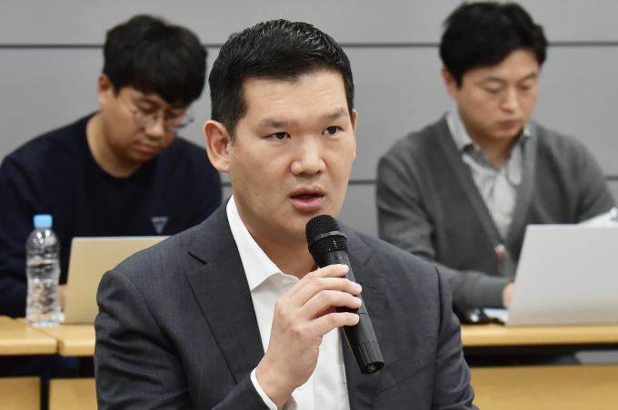 아파트 브랜드 '자이'를 보유한 GS건설이 지난해 인천 검단 아파트 공사현장의 주차장 붕괴사고로 심각한 위기에 직면하자 10여년 동안 이어진 전문경영인의 고리를 끊고 허윤홍 사장을 앉혔다./사진=임한별 머니S 기자
