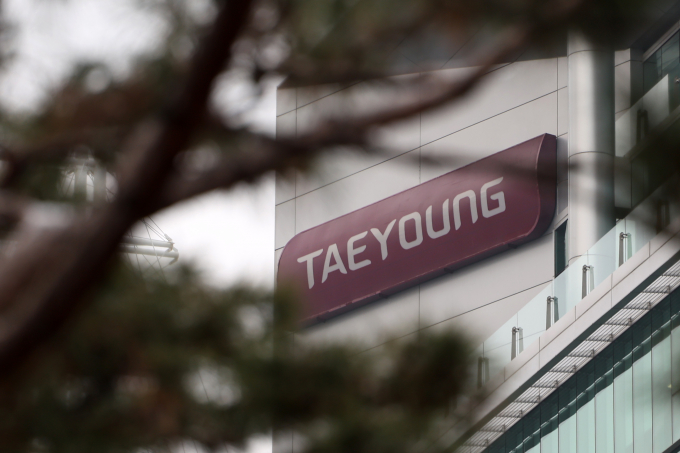 태영건설 채권단이 PF 사업장별 처리 방안을 확정하는 워크아웃의 첫 발자국을 뗐지만 자금투입 비용을 두고 각 금융회사의 이견이 커 우려의 목소리가 커졌다. 사진은 서울 여의도 태영건설 본사. /사진=뉴스1