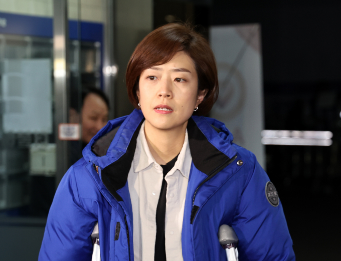 26일 고민정 더불어민주당 최고위원이 당 최고위원회의에 불참한 것에 대해 "지도부 역할에 회의적"이라고 말했다. 사진은 고 위원이 지난 25일 서울 여의도 중앙당사에서 열린 비공개 최고위원회의에 참석하는 모습. /사진=뉴스1