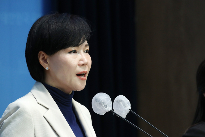 27일 더불어민주당이 전현희 전 국민권익위원장을 서울 중·성동갑에 전략 공천하겠다고 밝혔다. 사진은 전 전 위원장이 지난 21일 서울 여의도 국회 소통관에서 기자회견을 갖고 발언하는 모습. /사진=뉴스1