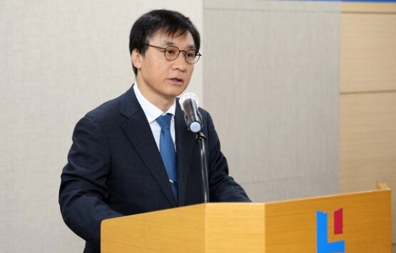 생명보험협회가 내달 1일 조직개편을 실시한다. 이번 조직개편은 신성장동력 발굴 지원 등에 초점을 맞췄다. 사진은 김철주 생보협회장./사진=생보협회