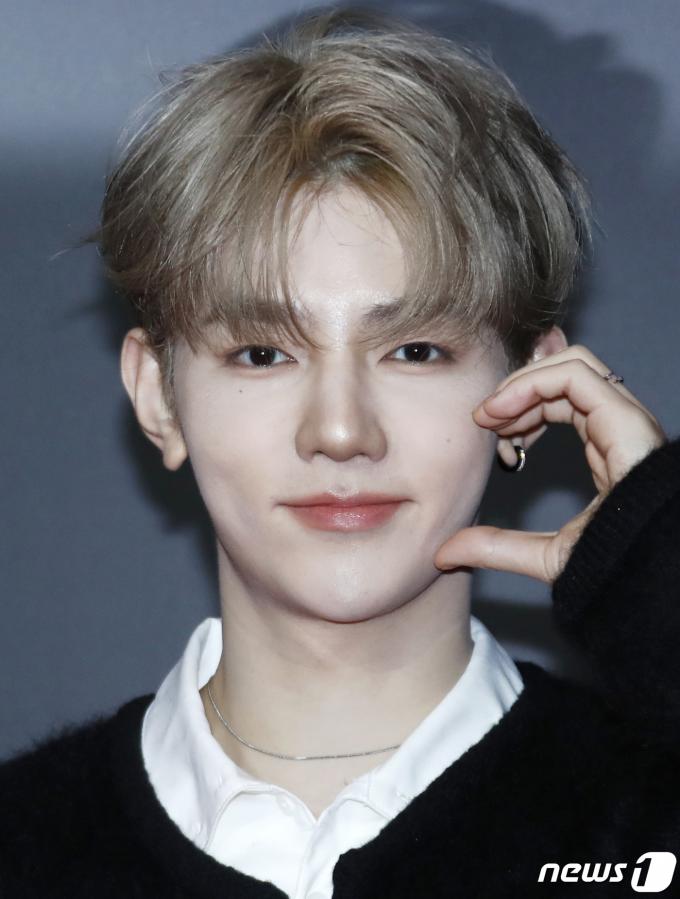 [사진] 장하오, 영화관 찾은 왕자님