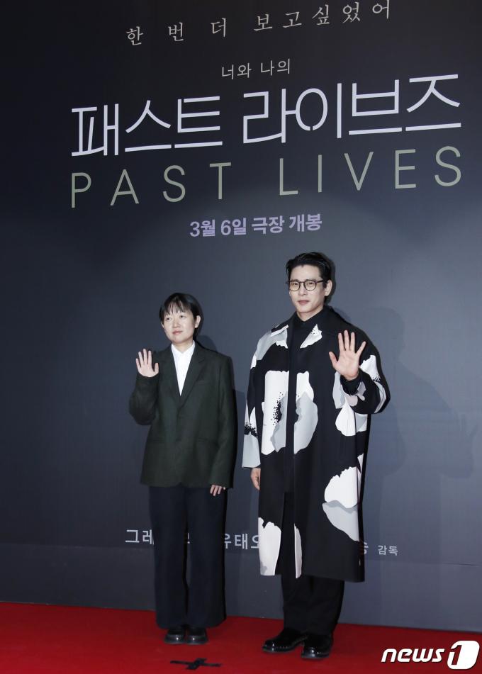 [사진] '패스트 라이브즈' 셀린송 감독과 배우 유태오