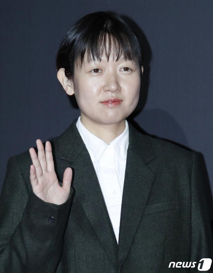 [사진] '패스트 라이브즈' 셀린 송 감독