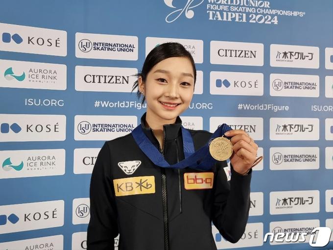 [사진] 피겨 신지아,주니어 세계선수권 쇼트 1위