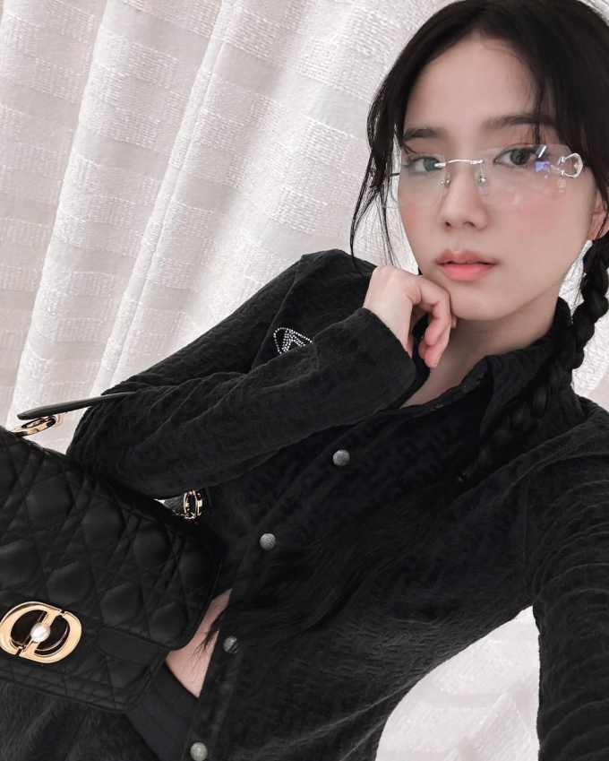 사진=지수 인스타그램