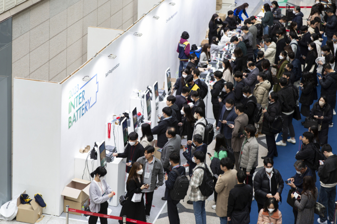 인터배터리 2024이 다음 달 6일부터 서울 코엑스에서 진행된다. 사진은 지난해 진행된 '인터배터리 2023' 모습. /사진=한국배터리산업협회 제공