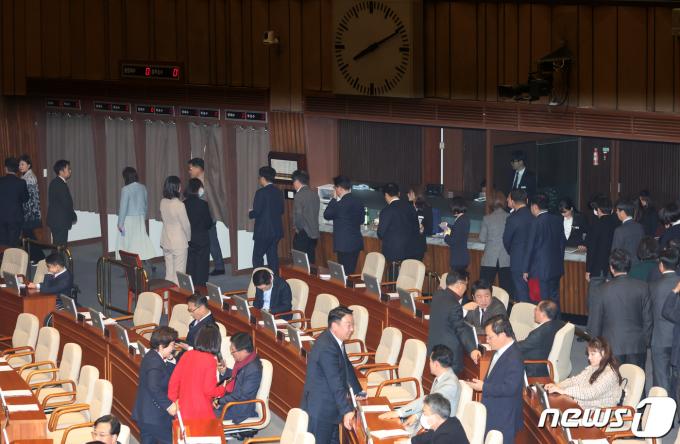 [사진] 쌍특검법 국회 본회의 재표결 부결