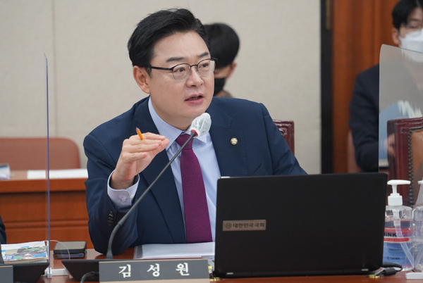 김성원 국회의원. /사진제공=김성원 의원실