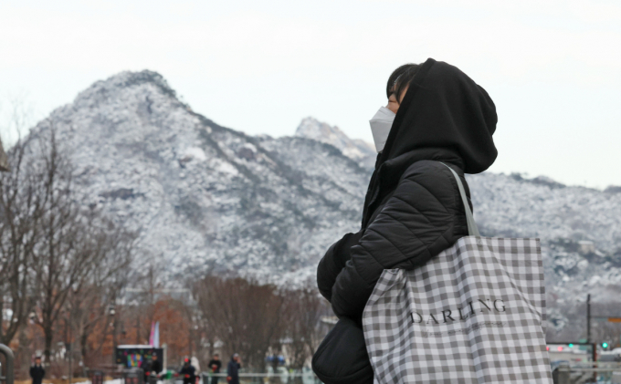 2일 토요일 체감온도가 -15도 안팎까지 떨어지면서 3월 연휴 꽃샘추위가 절정에 달한다./사진=뉴스1