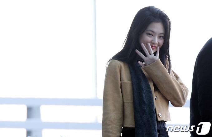 [사진] 제니의 미소