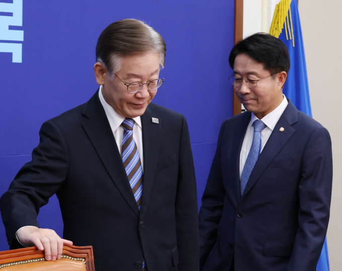 이재명 더불어민주당 대표와 조정식 사무총장. /사진=뉴스1