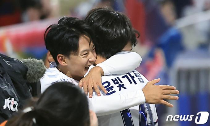 [사진] 행복한 이승우
