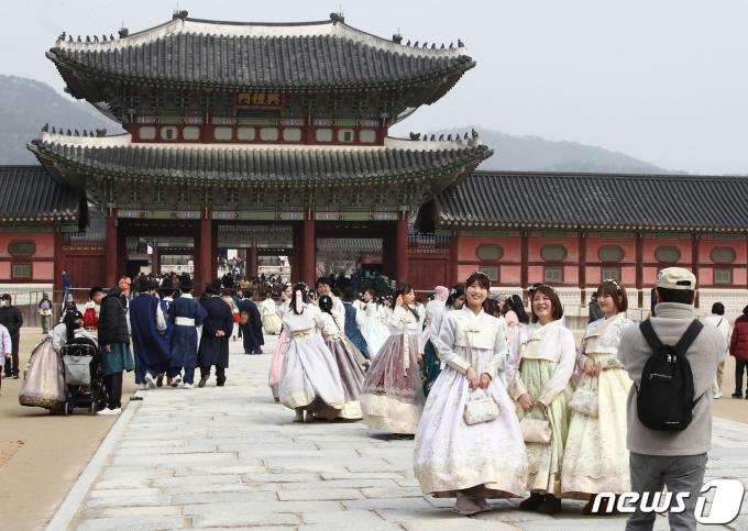 [사진] 관광객들의 포토타임