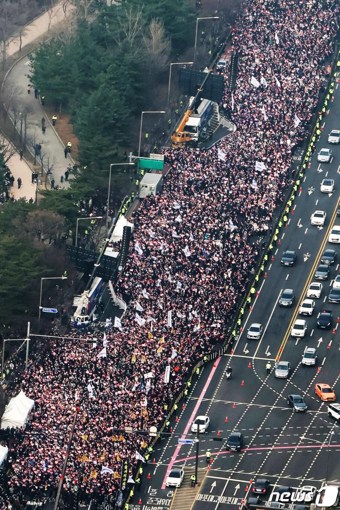 [사진] '의대증원 반대' 거리로 나선 의사들