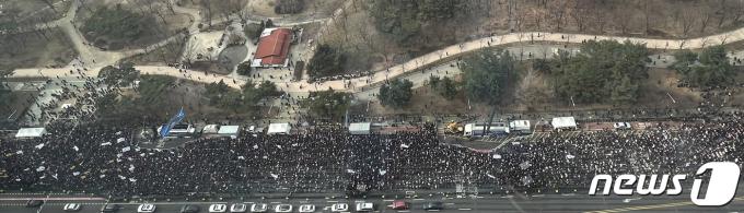 [사진] 여의대로에서 열린 의사 총궐기 대회