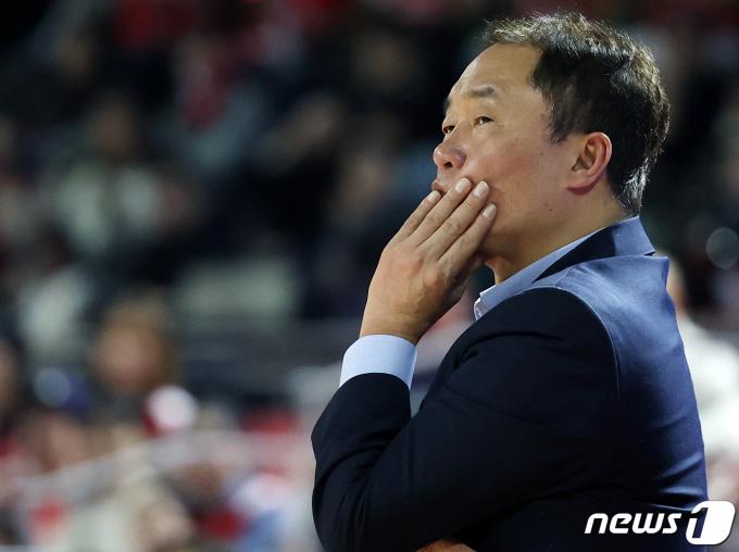 [사진] 전창진 감독, 서울 SK 쉽지 않네