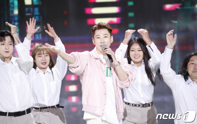 [사진] 영기 '더 트롯쇼 떴다'