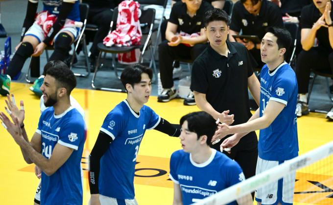 KB손해보험을 완파한 현대캐피탈(한국배구연맹 제공)