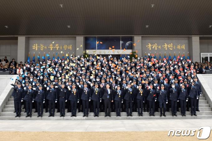 [사진] 제72기 공군사관생도 졸업 및 임관식