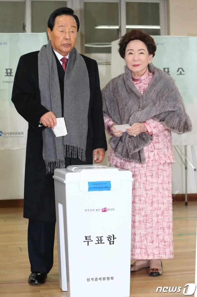 [사진] YS의 64년 버팀목 손명순 여사 별세