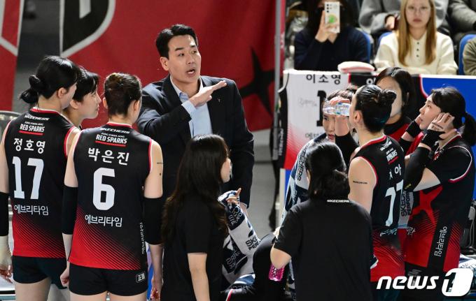 고희진 정관장 감독 (한국배구연맹 제공)