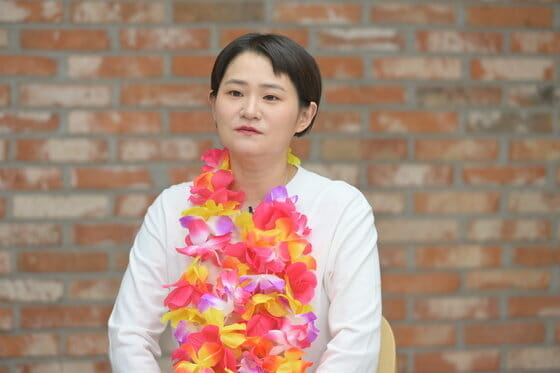 최근 '전국노래자랑' 진행자 교체로 논란이 된 KBS가 "44년 전통의 프로그램의 위기 앞에 타개책의 일환으로 MC 교체를 결정할 수밖에 없었다"고 입장을 내놓았다. /사진=KBS 제공