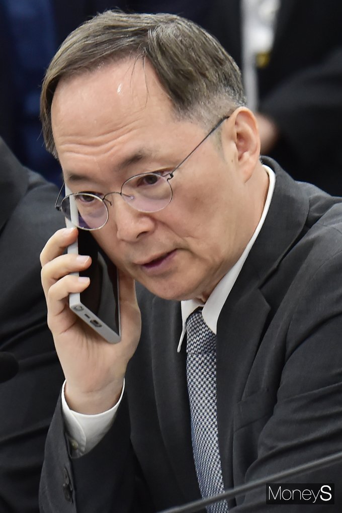 ▲ 통화하는 박승우 삼성서울병원장