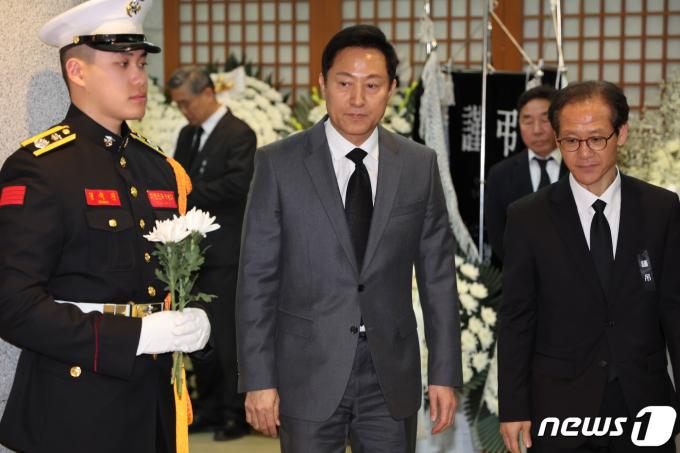 [사진] 손명순 여사 빈소 찾은 오세훈 시장