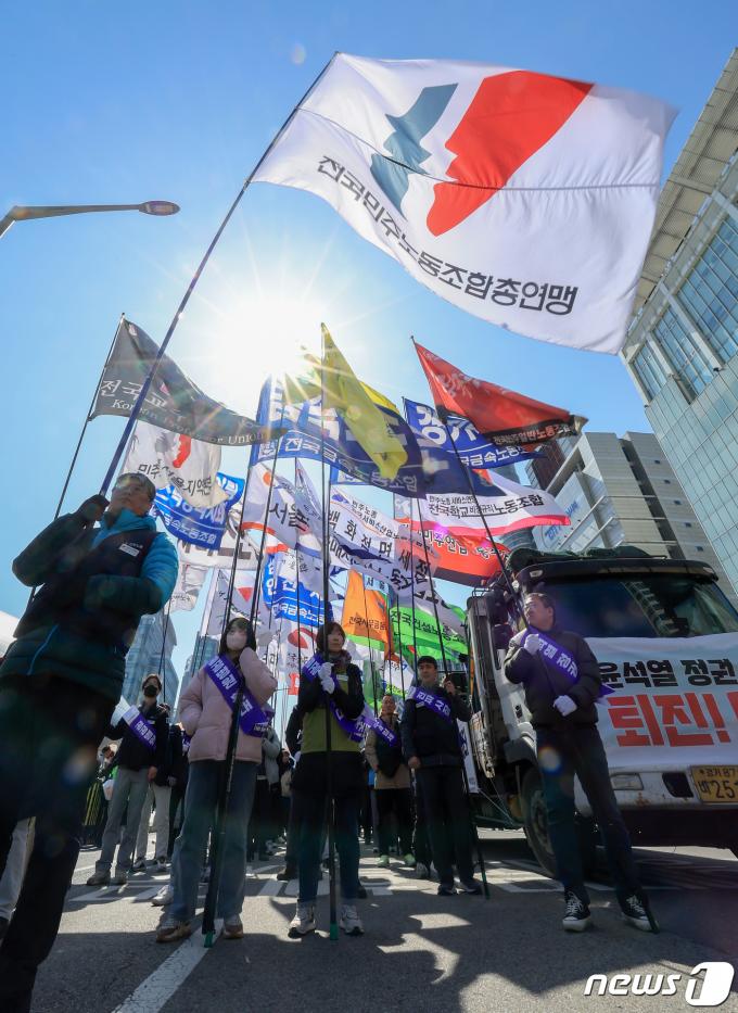 [사진] 민주노총, 사회 공공성 쟁취 촉구 집회