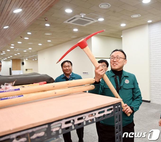 [사진] 임진각 대피시설 점검 나선 이한경 본부장